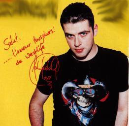 mark---another-signed-pic.jpg